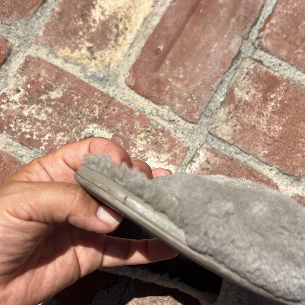 Cozy Gray Fuzzy Slide Sandals - Picture 13 of 16